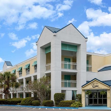 Hotel Carolina A Days Inn By Wyndham Hilton Head Island Exterior photo